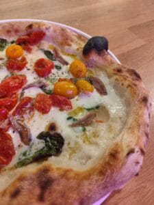 Pizza napoletana vegetariana pizzeria lievito madre Lugano Pregassona
